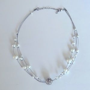 White Pearls Silver Necklace 18" Inches Lenght Approx.